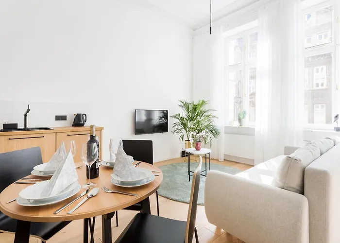 شقة Deluxe Mtp Matejki By Renters *