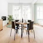 Deluxe Mtp Matejki By Renters