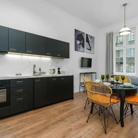 Deluxe Mtp Matejki By Renters * Poznań