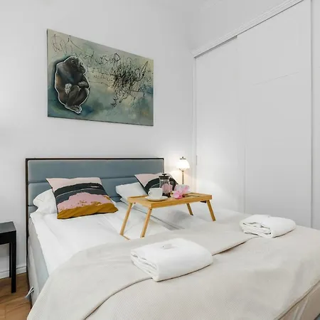 Deluxe Mtp Matejki By Renters Lägenhet Poznań