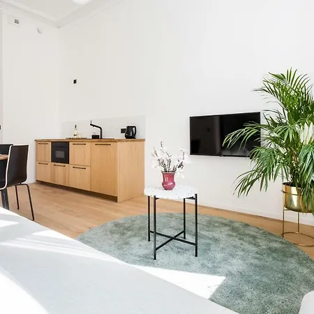 Deluxe Mtp Matejki By Renters * 波兹南