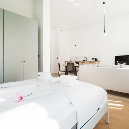 公寓 Deluxe Mtp Matejki By Renters