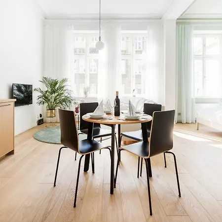 Deluxe Mtp Matejki By Renters