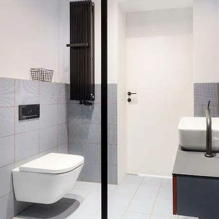 Deluxe Mtp Matejki By Renters *