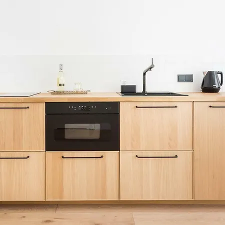 Deluxe Mtp Matejki By Renters شقة بوزنان
