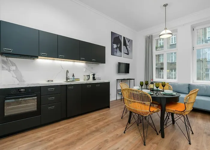 Deluxe Mtp Matejki By Renters * Poznaň