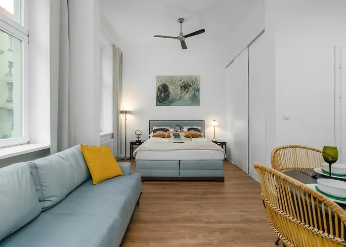 Apartment Deluxe Mtp Matejki By Renters