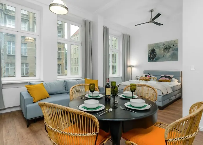 Apartment Deluxe Mtp Matejki By Renters *